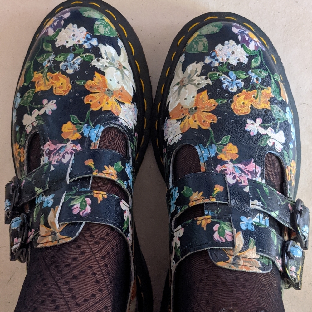 Dr. Martens Darcy Floral 8065.